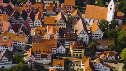 Aerial view around the old town of the city Riedlingen Vídeos de archivo 337563323