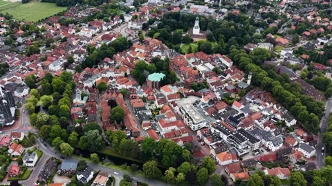 Aerial view around the old town of the city Jever Vidéo 341523257