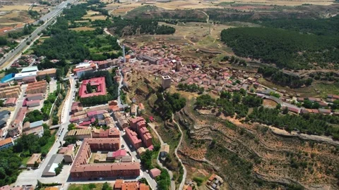 Aerial view around the old town of the city Arcos de Jalon 库存影片 341774846