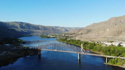 Aerial View Of The Auto Bridge Over Columbia River 스톡 동영상 243321143
