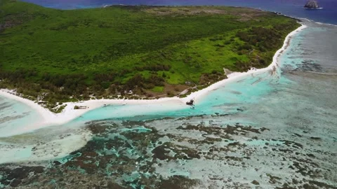 Aerial view on a bay with catamarans between Flat and Gabriel islands Stock Footage 170065922