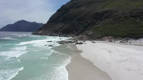 Aerial view of the beach with ocean waves Видео 156545464