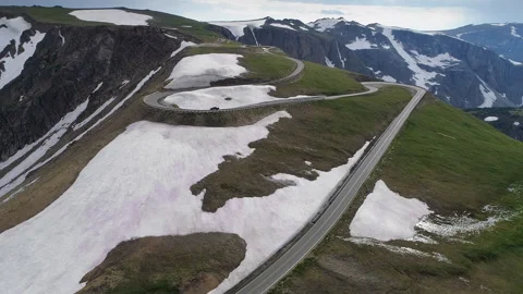Aerial view of the Beartooth Scenic Highway in Montana and Wyoming Vidéo 267127973
