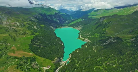 Aerial view of a beautiful Lai da Marmorera reservoir lake with turquoise water Stock-Footage 311273901
