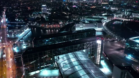 Aerial view of berlin central train station in christmas illumination Stockbeeldmateriaal 145784938