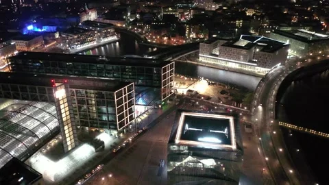 Aerial view of berlin central train station in christmas illumination Vídeo Stock 145785496
