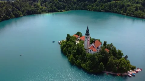 Aerial View of Bled Lake - Blejsko Jezero, Island with Pilgrimage Church of the Video stock 260656362