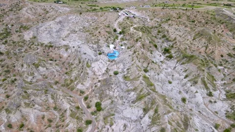 Aerial View of Blue Structure in Tatacoa Desert Vídeo Stock 330592004