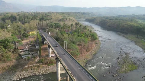 Aerial view of a bridge built with sturdy and strong concrete pillars Vídeos de archivo 290935016