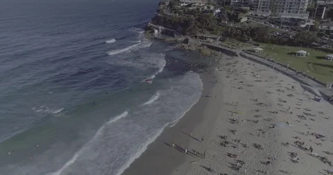 Aerial view of Bronte Beach. Sydney Australia. 스톡 동영상 78473750