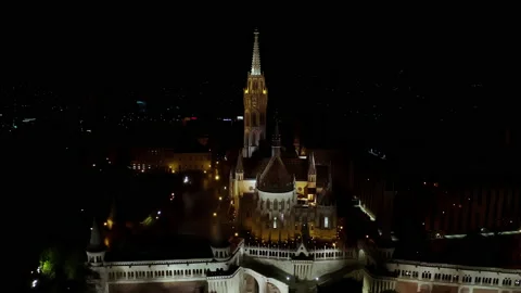 Aerial view of Budapest city skyline at night time Vidéo 189334792