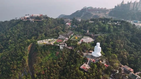Aerial view of buddha statue at ba na hills in da nang, vietnam, surrounded.. Video stock 335066969