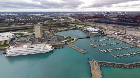 Aerial view of Buffington Harbor and marina on Lake Michigan 스톡 동영상 339263292