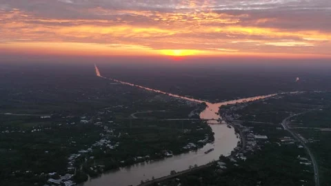 Aerial view of the Can Tho river during a brilliant sunset Stock Footage 167264230