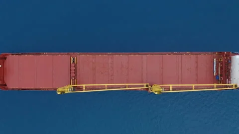 Aerial view. Cargo ship on the open sea. Vidéo 140974531