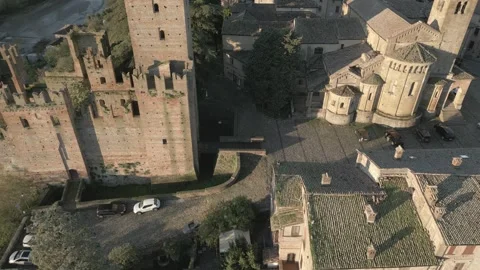 Aerial view of Castell'arquato, Emilia Romagna, Italy Video stock 304977114