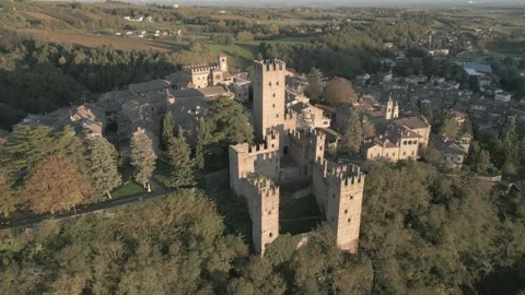Aerial view of Castell'arquato, Emilia Romagna, Italy Video stock 304977286