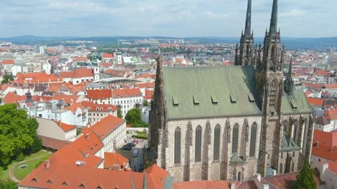 Aerial view of the Cathedral of St. Peter and Paul, Brno, Czech Republic Vidéo 248021199