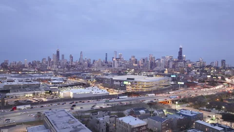 Aerial view of the Chicago skyline Vídeo Stock 306123545