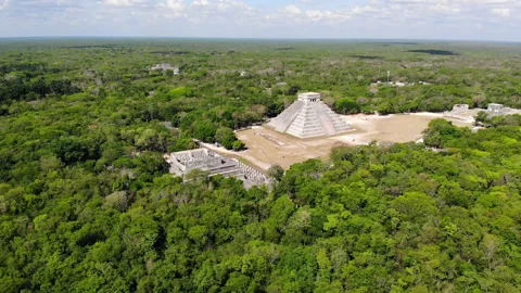 Aerial view of Chichen Itza pyramid, Yucatan, Mexico Stock Footage 157459395