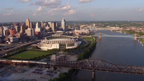 Aerial view of Cincinnati, Ohio Vidéo 75385319
