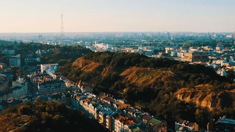 Aerial view of a city 스톡 동영상 129505352