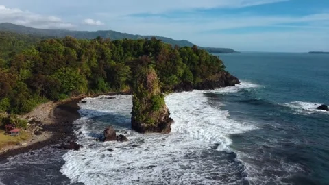 Aerial view of cliff 4K Stock Footage 289768560
