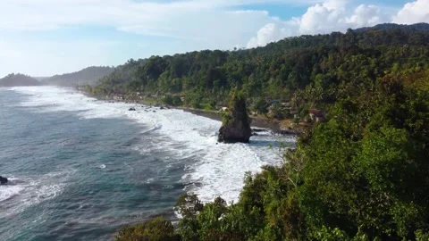 Aerial view of cliff 4K Stock Footage 289768563