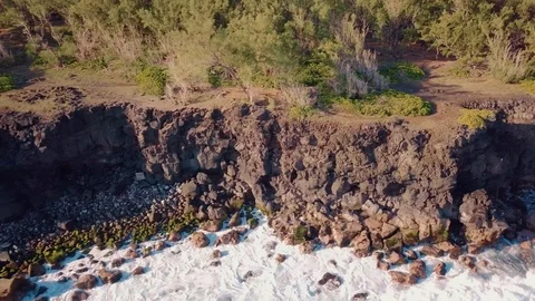 Aerial view of Cliffs in southern Mauritius. Flight over coastline. 動画素材 102402575