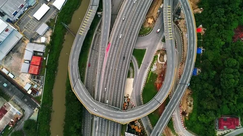 Aerial view. A close up shot of expressway intersection. Vídeos de archivo 81801005