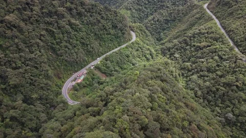 Aerial View of Cloud Forest and Mountain Road in Mindo Ecuador Vidéo 336795744