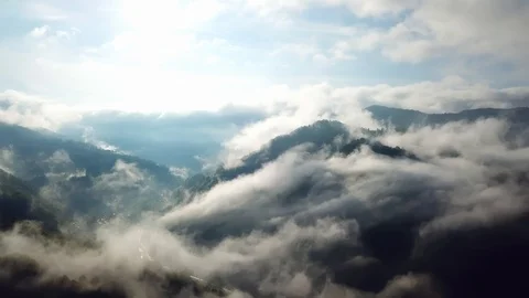 Aerial view of clouds in the mountains Stock-Footage 120534170