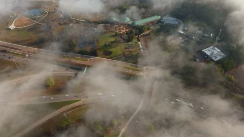 Aerial View of Clouds over InterStaet in Downtown Jackson, Mississippi Stockbeeldmateriaal 279942931