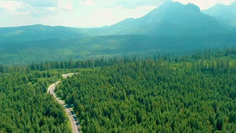 Aerial view of the cloudy Tatras mountain range near the town of Zakopane 库存影片 285396607