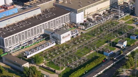Aerial view of coal fired power plant complex with electrical substation Vídeo Stock 344879778
