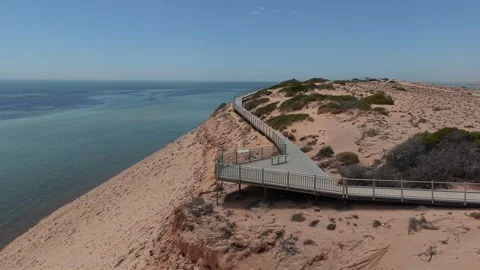 Aerial View of Coastal Eagle Bluff Lookout Boardwalk over Turquoise Shark Bay Video stock 328992571