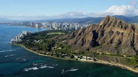 Aerial view of coastal luxury homes near Diamond Head Waikiki Oahu Hawaii USA Stock Footage