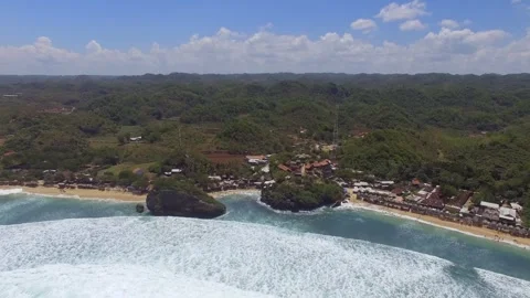 Aerial View of coastal village in the java sea. 库存影片 345224107