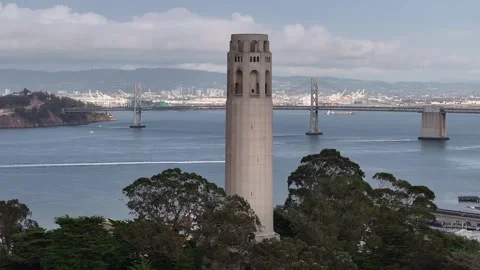 Aerial view of the Coit Tower scenery in San Francisco, California, USA Stockbeeldmateriaal 334373784