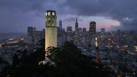 Aerial view of the Coit Tower scenery in San Francisco, California, USA Stockbeeldmateriaal 334374113