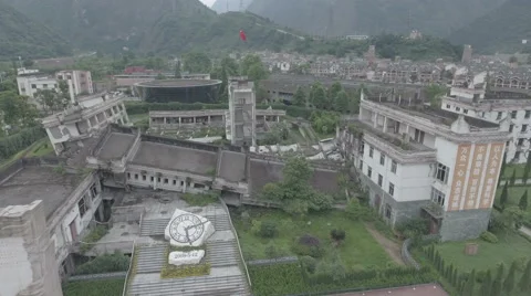 Aerial view collapsed school building at Wenchuan earthquake memorial 스톡 동영상 67531823
