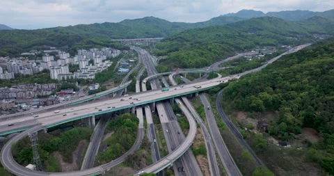 Aerial view of complex highway interchange in Uiwang, Gyeonggi-do, South Korea 스톡 동영상 333882168