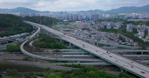 Aerial view of complex highway interchange in Uiwang, Gyeonggi-do, South Korea 스톡 동영상 333882225