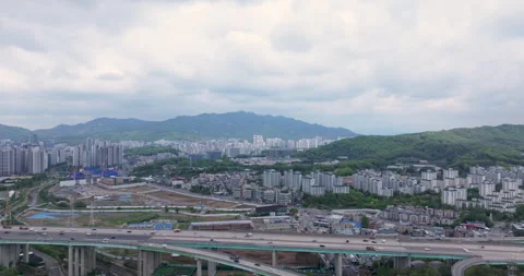 Aerial view of complex highway interchange in Uiwang, Gyeonggi-do, South Korea 스톡 동영상 333882746