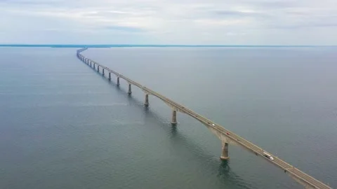 Aerial view Of Confederation Bridge, Prince Edward Island, Canada  3 Vídeos de archivo 220035083