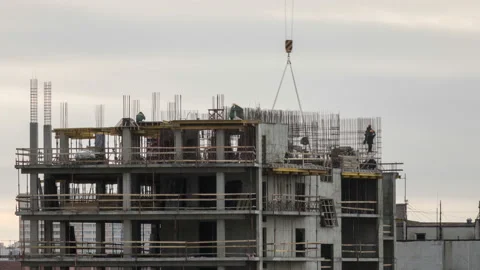 Aerial view of construction at cloudy day. Vídeo Stock 98305568