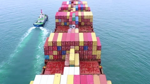 Aerial view container cargo ship, import export commerce global business. 库存影片 133353982