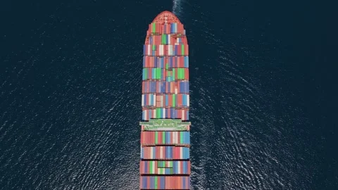 Aerial view of a container ship sailing on the open sea Vídeo Stock 336718798