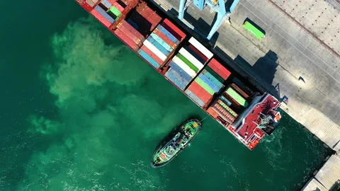 Aerial view of container ship Veronica B in the port of Alicante. Stock Footage 137578800