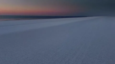 Aerial View of Cracking Ice Flows at the North Pole | Climate Emergency in 4K Vídeo Stock 307169343